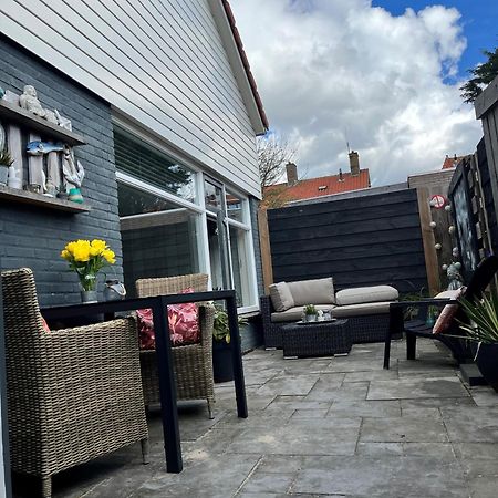 Huisjehurenegmond Egmond aan Zee Esterno foto